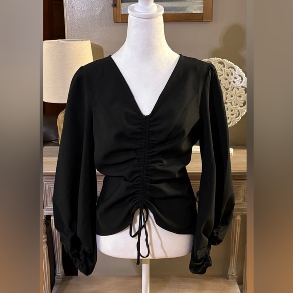 CECE RUCHED FRONT & RUCHED SLEEVES BLACK POLY BLEND BLOUSE SIZE SMALL - Picture 2 of 6